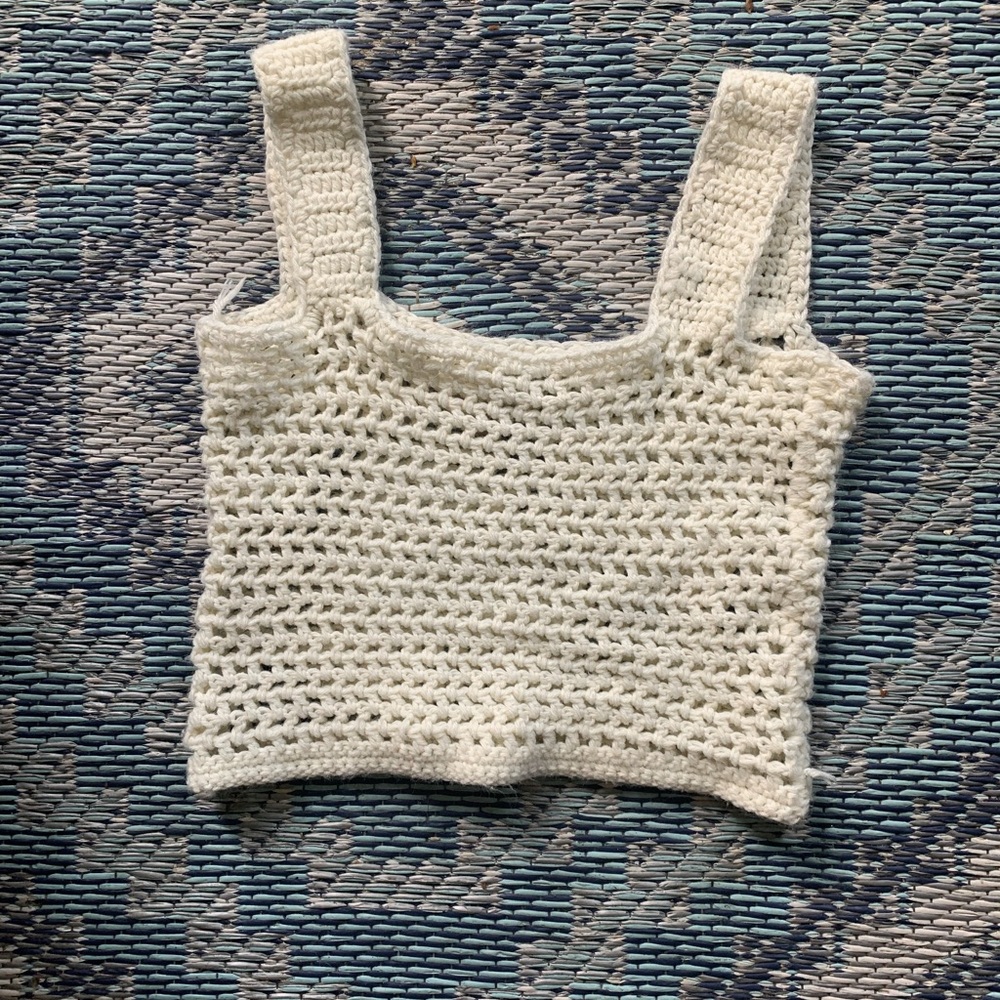 Gorgeous 70s Women’s White crochet tank top